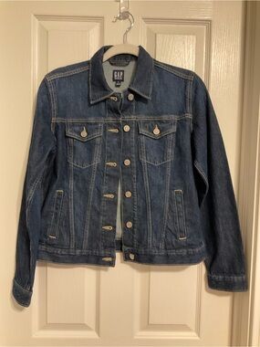 GAP Women's Dark Blue Denim Trucker Jacket